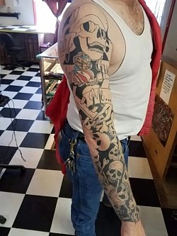 Skull Sleeve